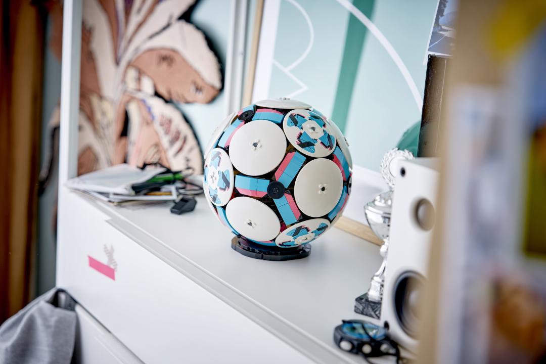 43019 | LEGO® Editions Football