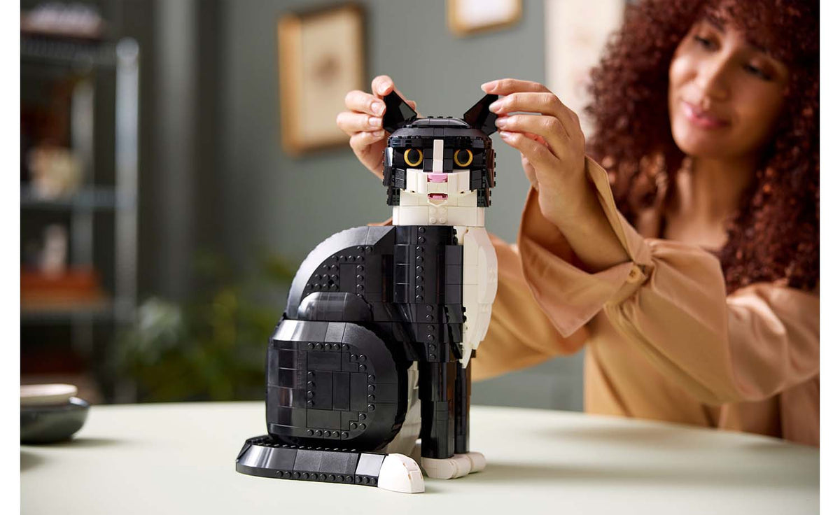 21349 | LEGO® Ideas Tuxedo Cat